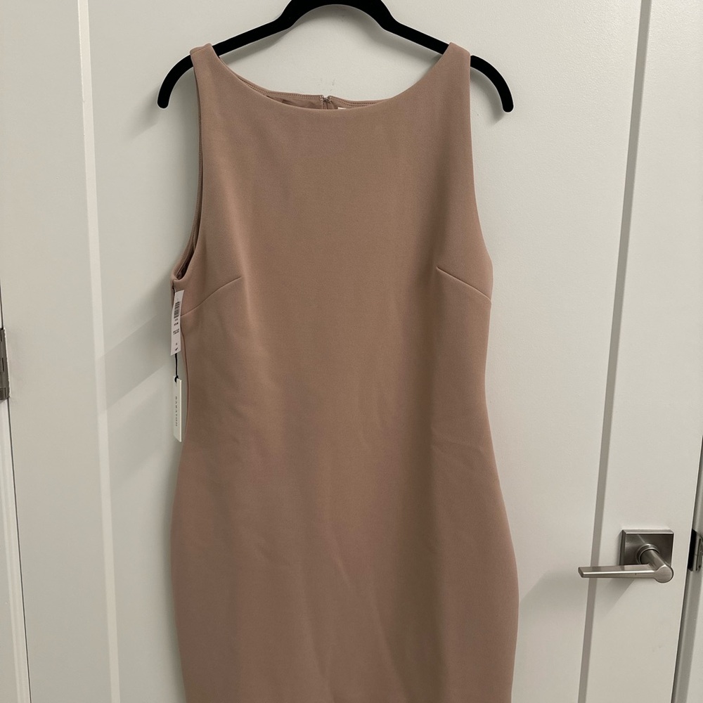 Elegant Sleeveless Dress